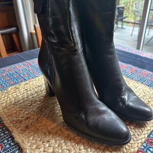 Elegant Black Leather Women's Boots Heeled